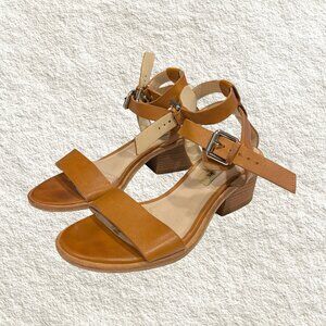 Clarks Women's Narrative Berrick Block Heel Double Strap Buckle Sandals Size 6